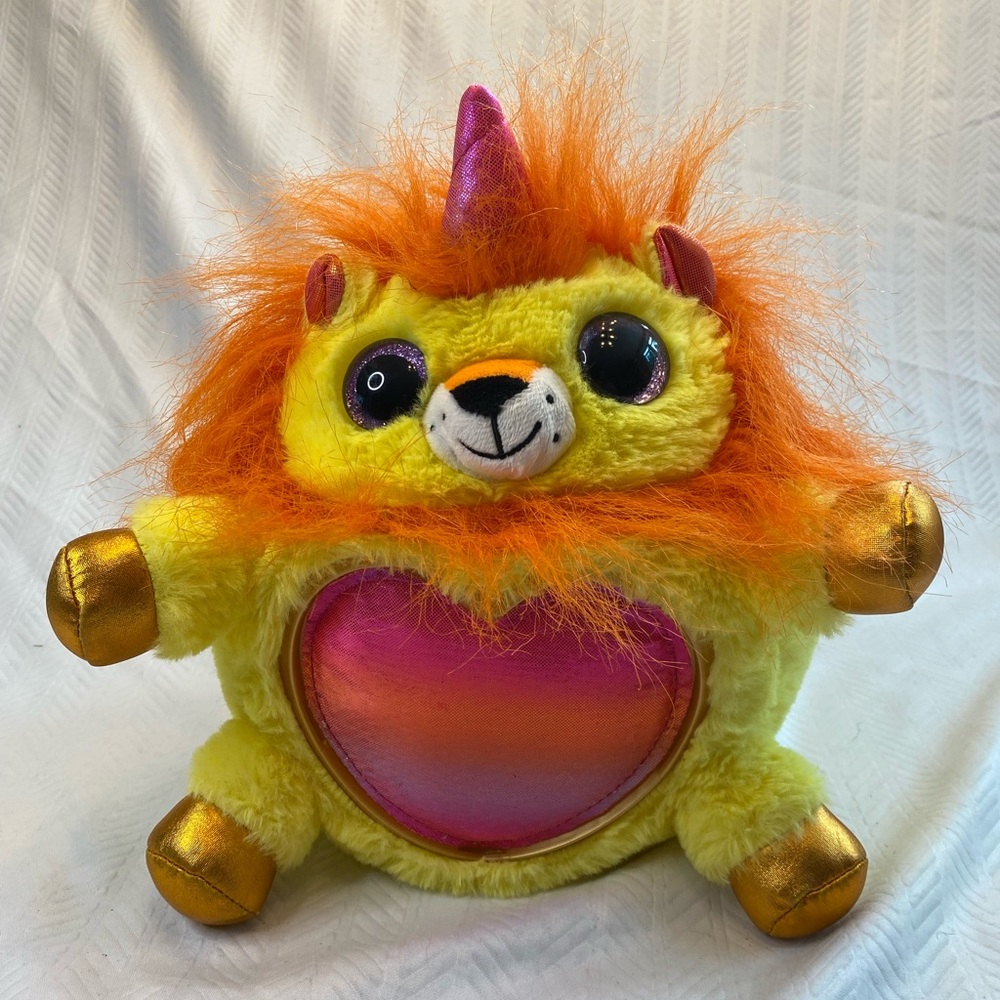 Zuru yellow lion